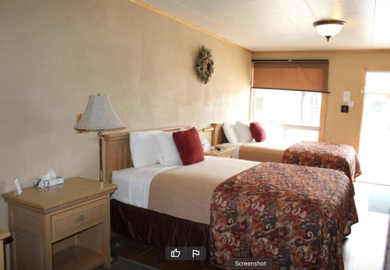 Trail'S End Motel Downtown Lewistown Екстериор снимка