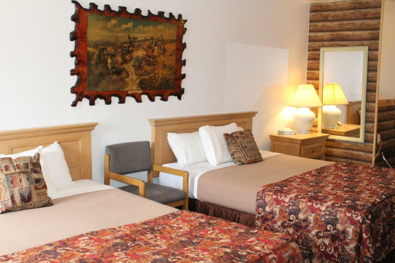 Trail'S End Motel Downtown Lewistown Екстериор снимка